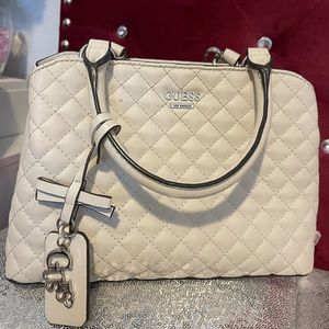 GUESS MINI SATCHEL CROSSBODY 💕